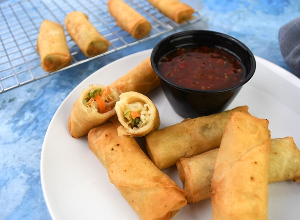 Mini Vegetable Spring Rolls (Cold Only) - Item # 116 - Dave's Fresh Marketplace Catering RI